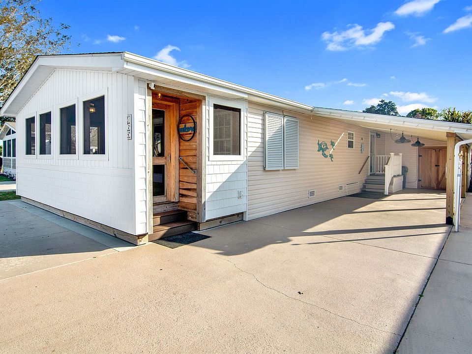 1st image of 465 Sandpebble Dr.