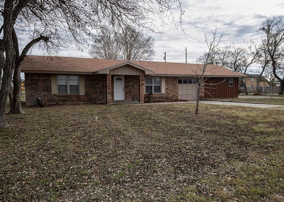 1st image of 2608 Tonya Ln