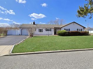48 Bellwood Ave #1, Centereach, NY 11720