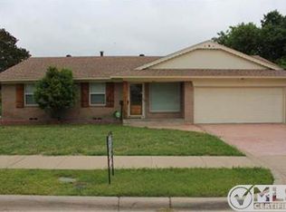 2102 Peggy Ln, Garland, TX 75042