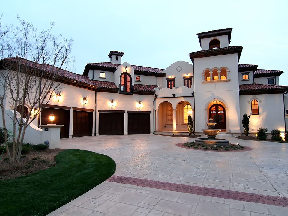 Mediterranean Waterfront Estate with Panoramic views of Lake Norman, NC