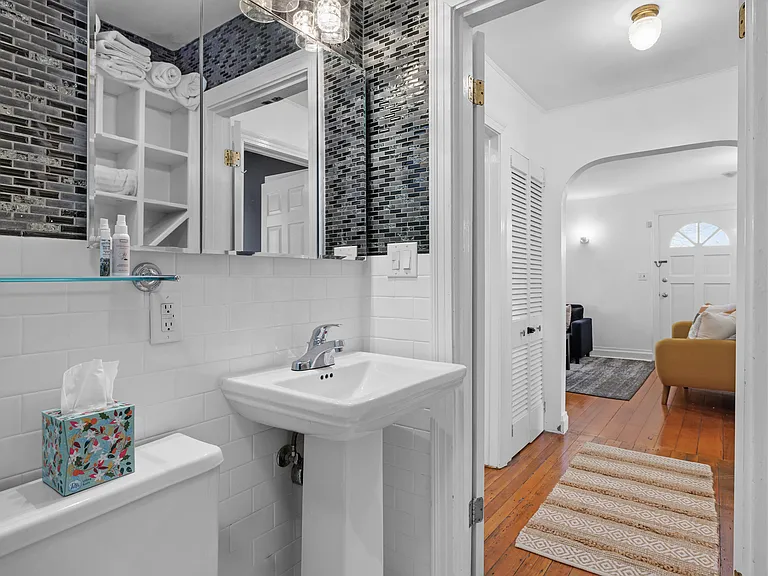 3200 Resha Ln — Photo 21