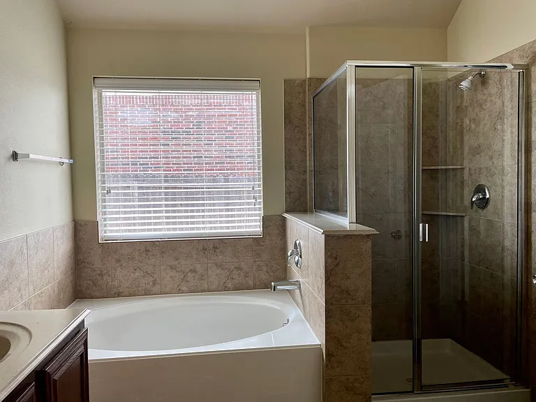 605 Knollwood Trail Ct — Photo 7