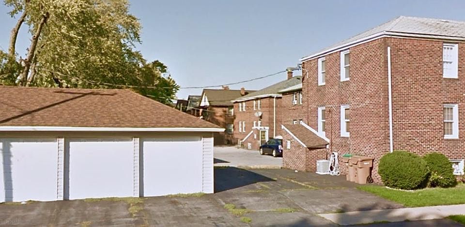 1st image of 6 Concord Dr APT 3
