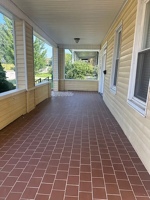 6 bed, 3000 sqft, $4,000 — Photo 4