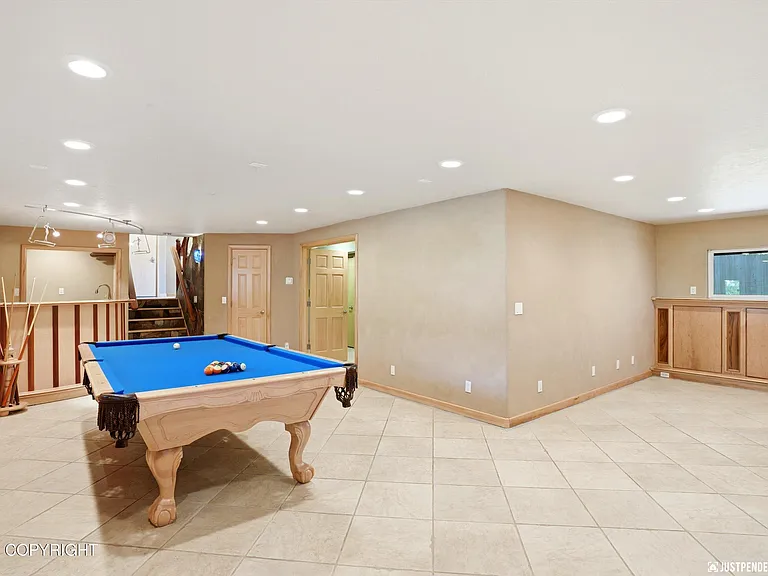 2100 Churchill Dr — Photo 57