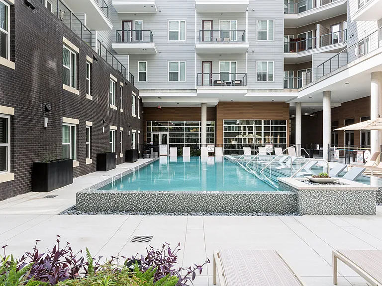 Mirasol Park Lane — Photo 30