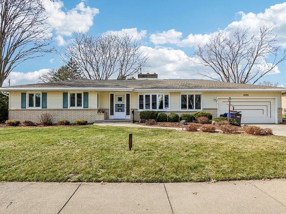 1st image of 1626 Meadowcrest Lane