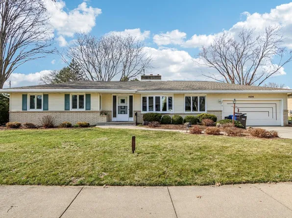 1626 Meadowcrest Lane, Middleton, WI 53562