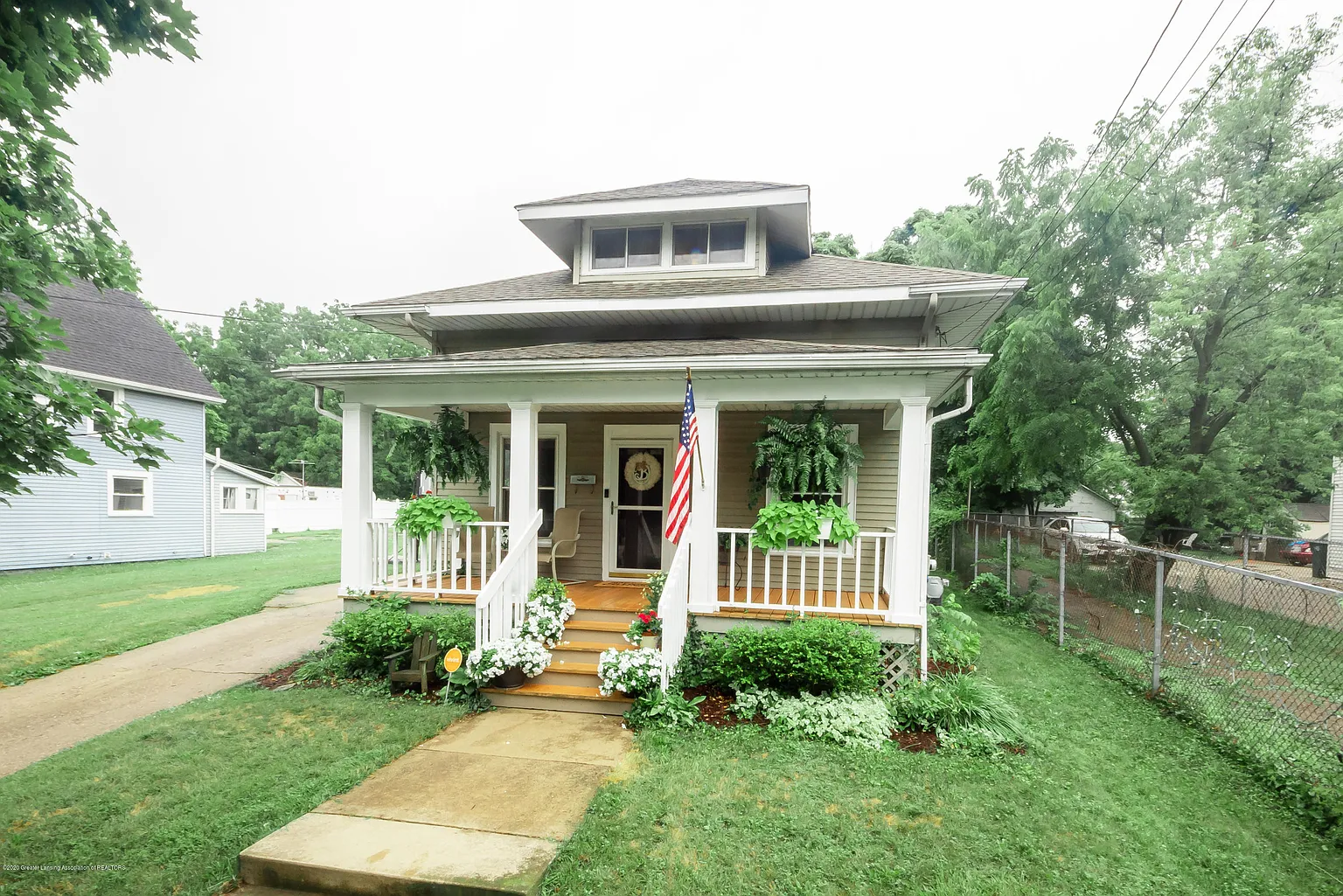 1215 W Kalamazoo St photo 1