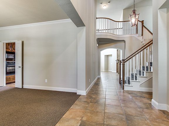 5th image of 845 Winchester Dr