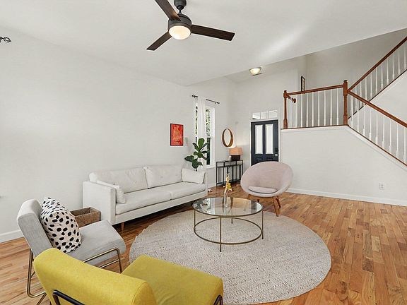 3rd image of 1820 Pear Tree Ln