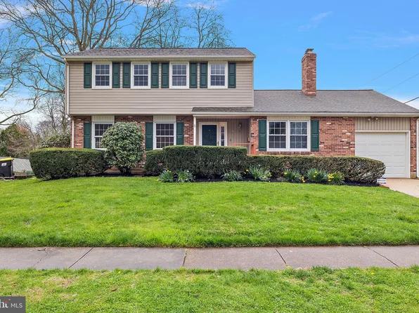 9 Kitty Ln, Newark, DE 19713