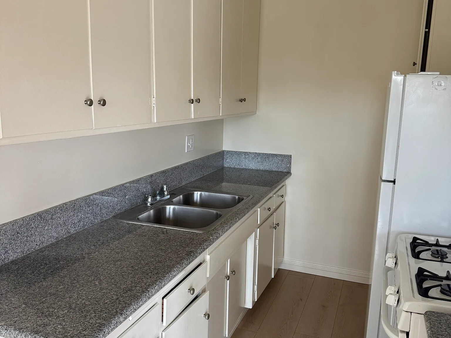 1 bed, 600 sqft, $2,150 — Photo 4