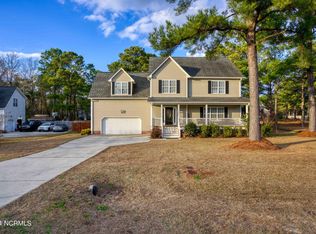 114 Creeks Edge Dr, Sneads Ferry, NC 28460