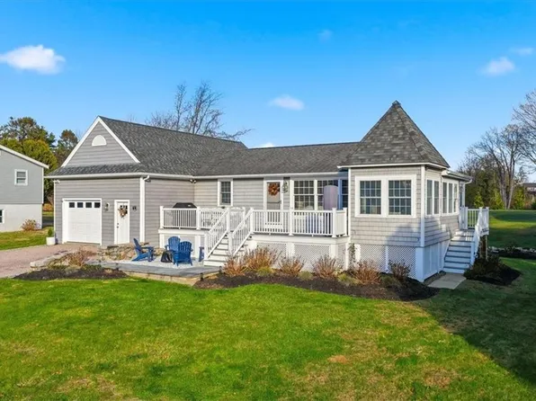 3 Clifford Dr, Westerly, RI 02891