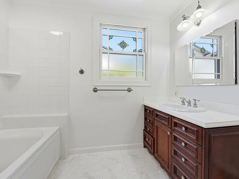 126 Jeter St — Photo 21
