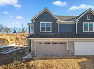 180 Huntington Dr, Waconia, MN 55387