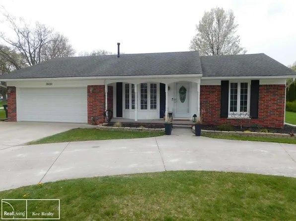 38261 Long St, Harrison Township, MI 48045