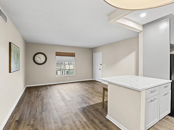 4th image of 2211 NE 67th Street #1131