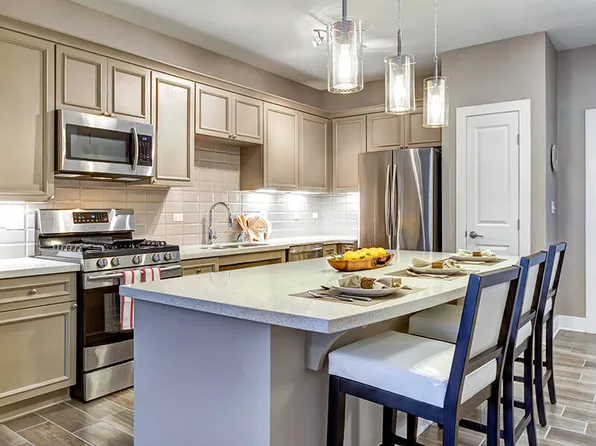 500 Station Apartments