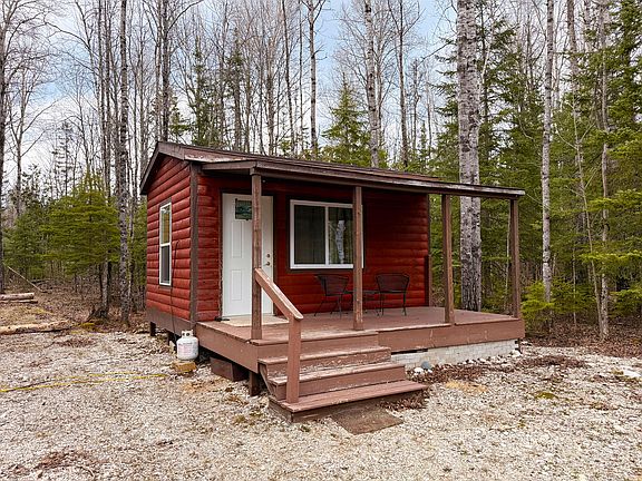 2nd image of 4262 Mackinac Trl