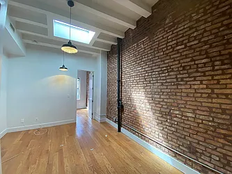 Rented by Premier Metro Realty Corp