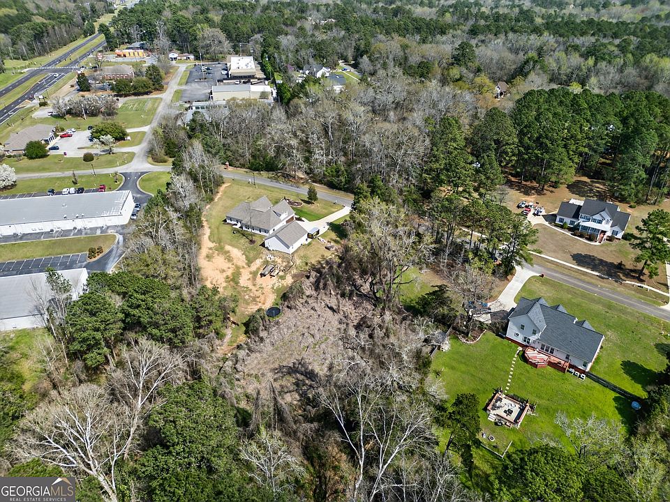 1st image of 128 Clinton Crossing Dr