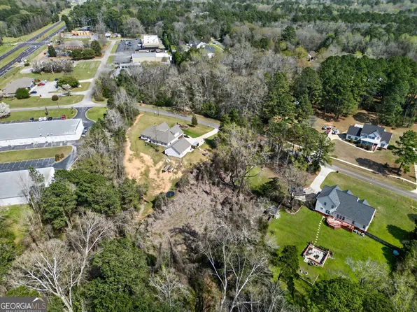 128 Clinton Crossing Dr, Gray, GA 31032