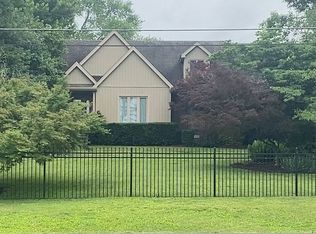 1606 Glenhaven Dr, Murfreesboro, TN 37130