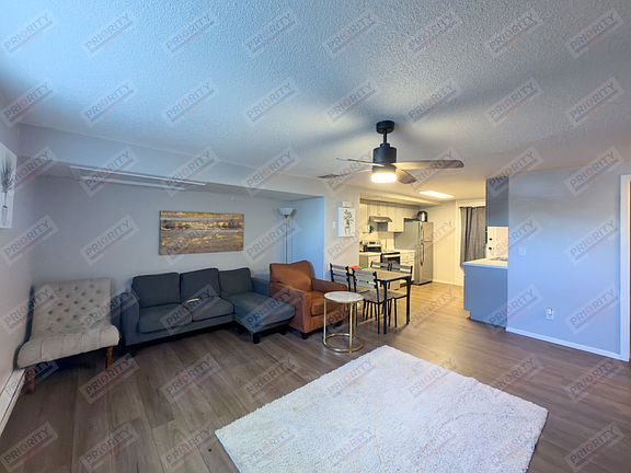 2nd image of 103 W 7th St APT 2