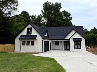 141 Babb Rd, Campobello, SC 29322
