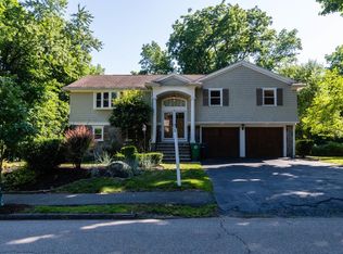76 Bellevue St, Newton, MA 02458