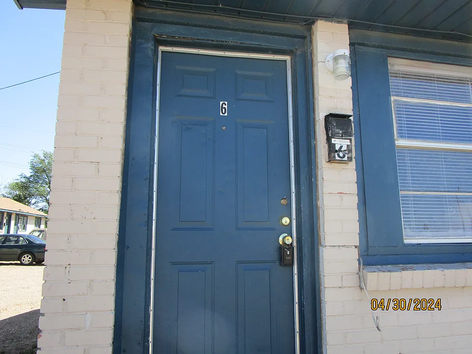 607 W Wilson St #6