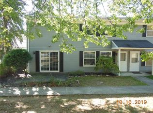 13872 Oakbrook Dr, North Royalton, OH 44133