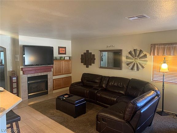 2nd image of 1300 Palantine Hill Dr