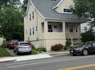 218-220 Billings Rd #2, Quincy, MA 02170