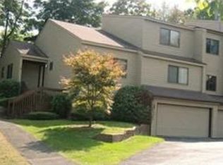 1 Ash Ct, Highland Mills, NY 10930