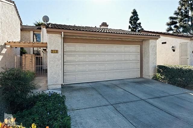 1st image of 1083 McHugh Ct