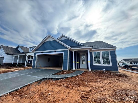 2726 Peak Ct, Belmont, NC 28012