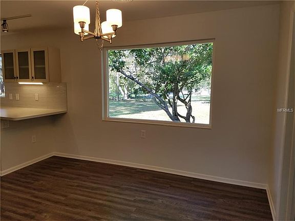 5th image of 2255 Sandrala Dr