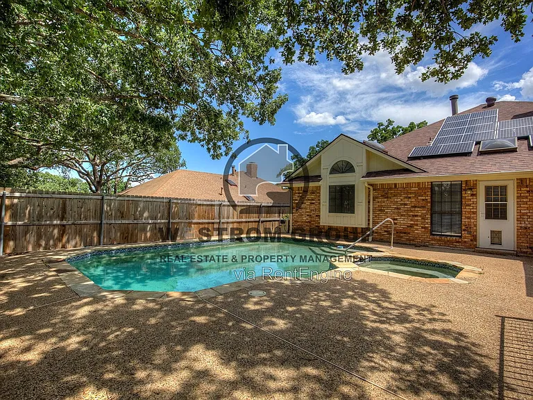 3914 Meadow Dr — Photo 39