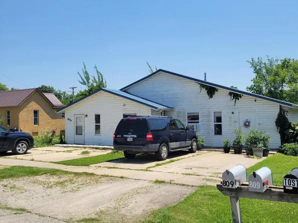 809 Elm Avenue, Ava, MO 65608