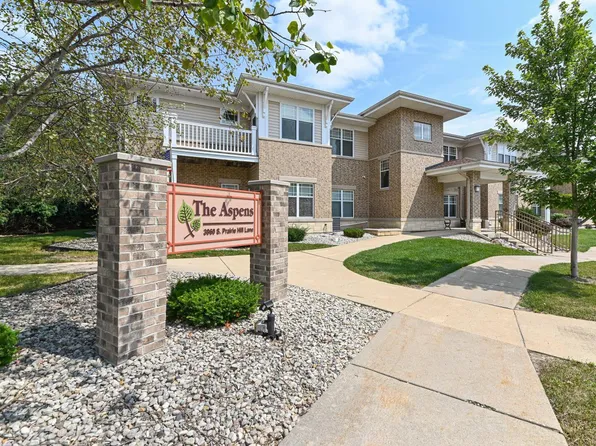 3960 South Prairie Hill LANE #204, Greenfield, WI 53228
