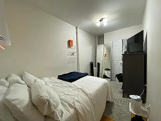 Rented by Oxford Property Group | media 29