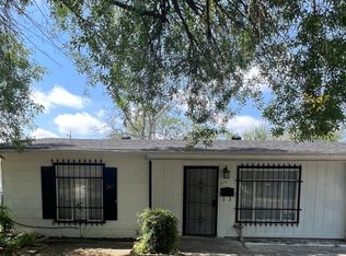 906 Glamis Ave, San Antonio, TX 78223