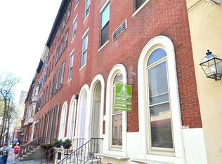 1734 Spruce St APT 2F, Philadelphia, PA 19103