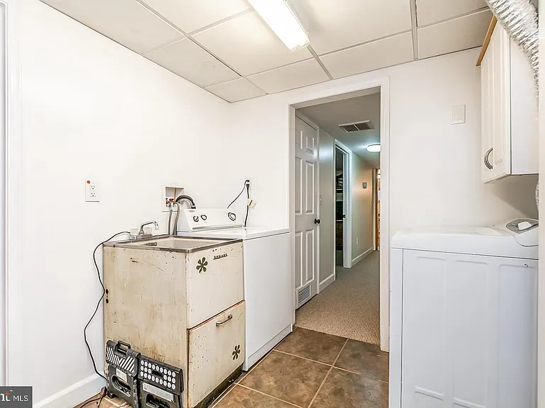 335 Drew St #1 — Photo 18