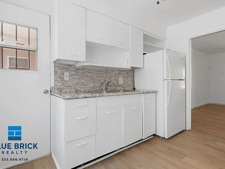 5642 Laurel Canyon Blvd #B — Photo 22
