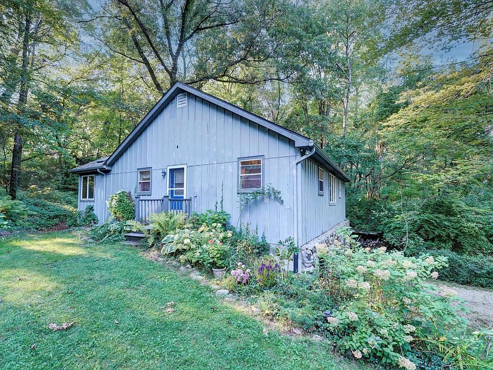13698 County Road 8 Middlebury IN Zillow